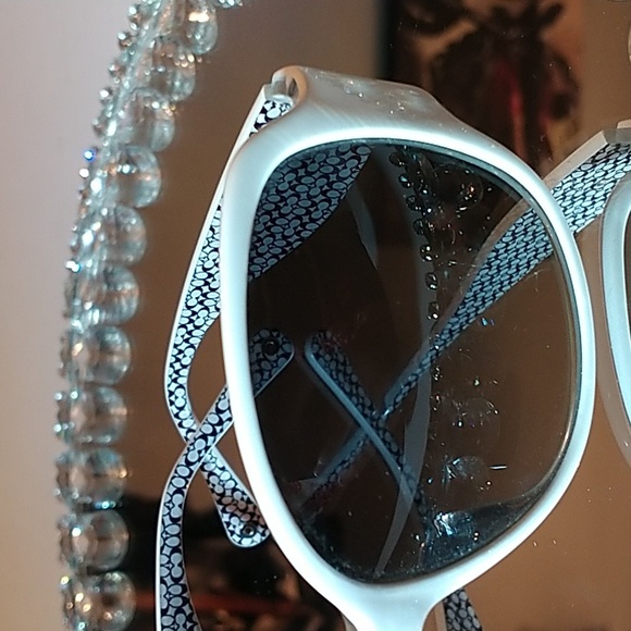 Coach Shades Over Size - Picture 2 of 8